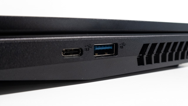 DAIV-NG5800の右側面