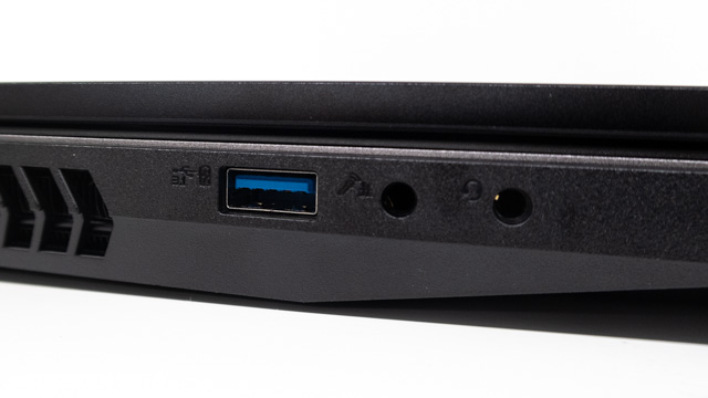 DAIV-NG5800の左側面